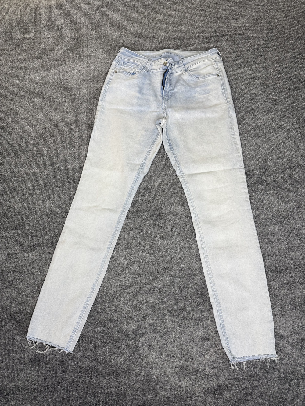 Old Navy Jeans Womens 6 Light Blue Slim Ankle Rockstar Distressed Raw Hem